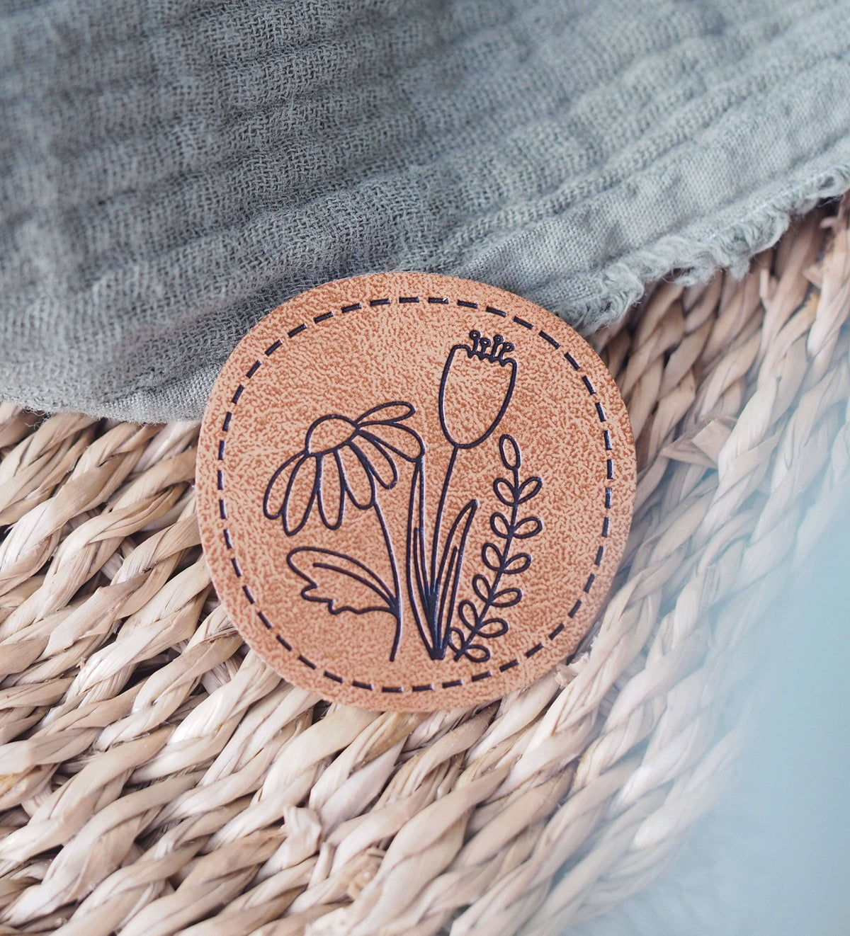 Kunstlederlabel - Blumen *iron-on*
